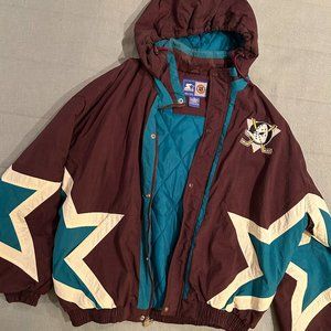 Mighty Ducks Vintage Quilted jacket by STARTER. Size XL